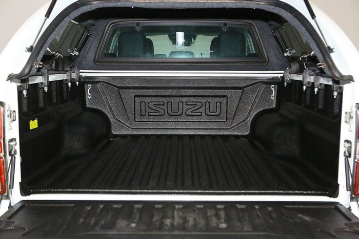 2024 Isuzu D-MAX LS-U+
