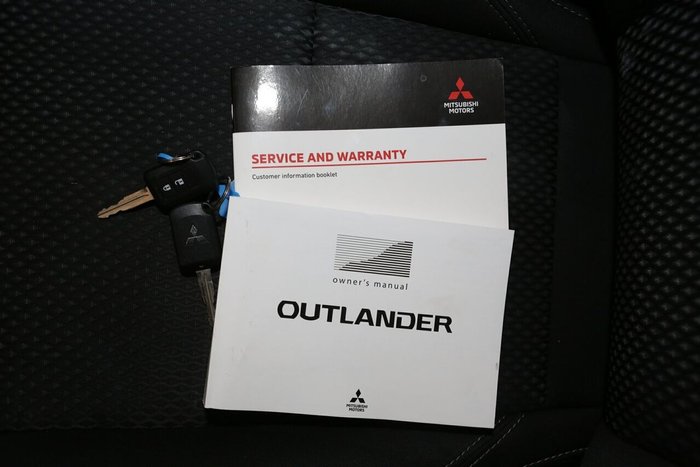 2019 Mitsubishi Outlander ES