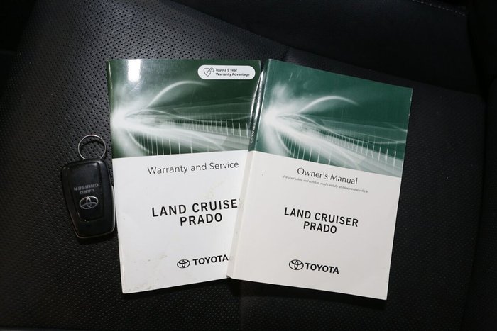 2023 Toyota Landcruiser Prado VX