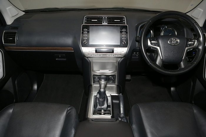 2023 Toyota Landcruiser Prado VX