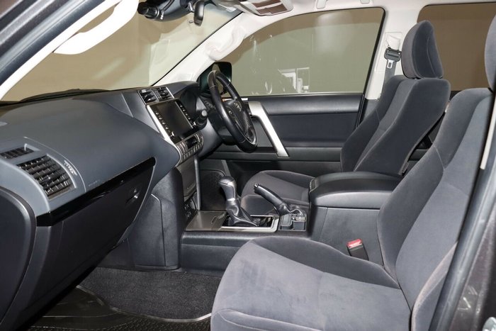 2022 Toyota Landcruiser Prado GXL