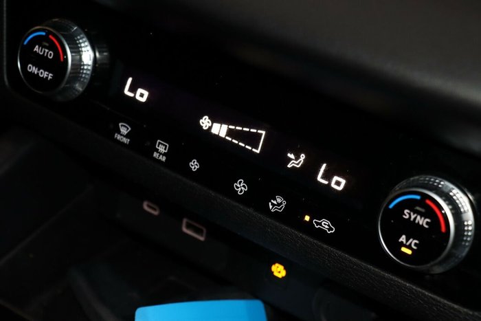 2024 Mitsubishi Outlander LS