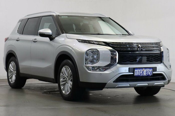 2024 Mitsubishi Outlander LS