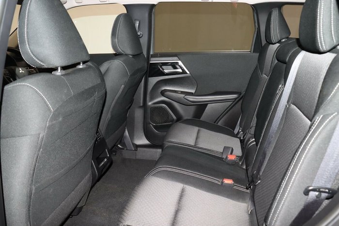 2024 Mitsubishi Outlander LS