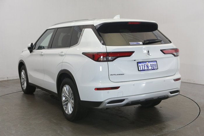 2024 Mitsubishi Outlander