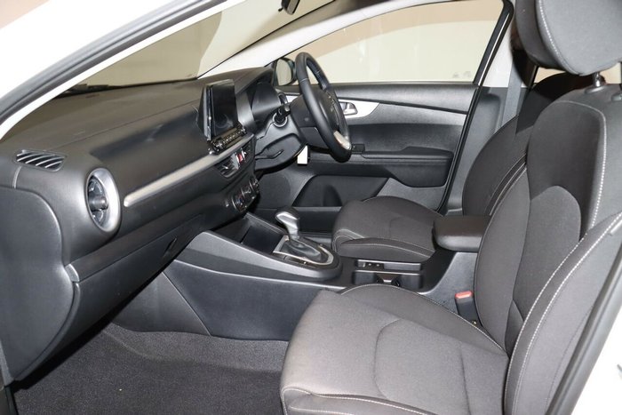 2024 Kia Cerato S