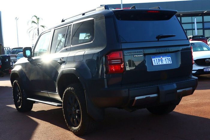 2024 Toyota Landcruiser Prado