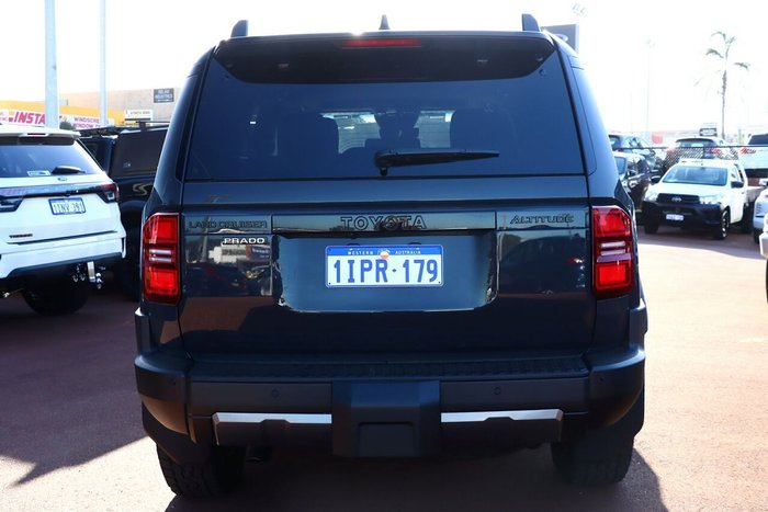 2024 Toyota Landcruiser Prado
