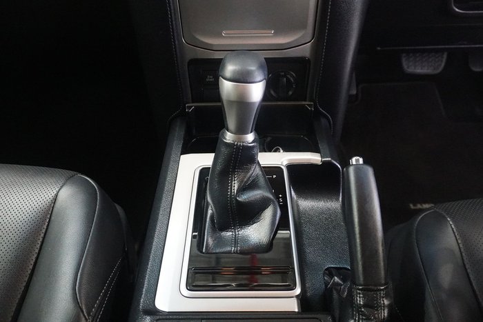 2023 Toyota Landcruiser Prado VX