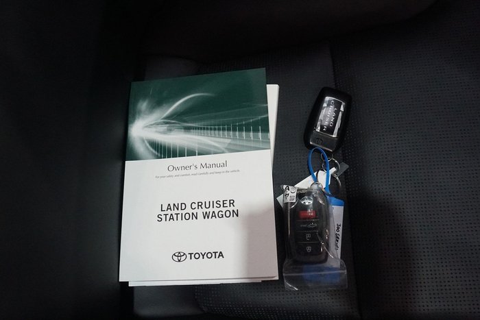 2024 Toyota Landcruiser Sahara