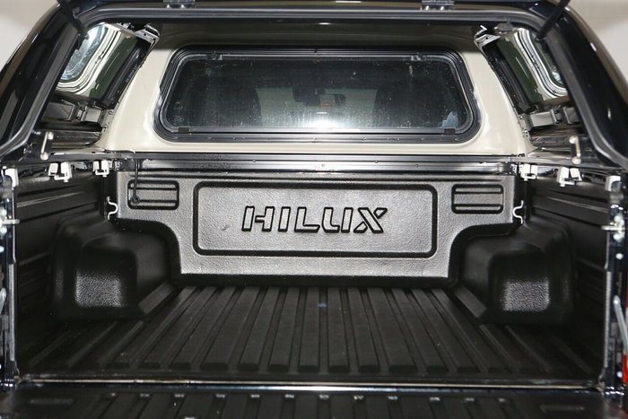 2020 Toyota Hilux SR5