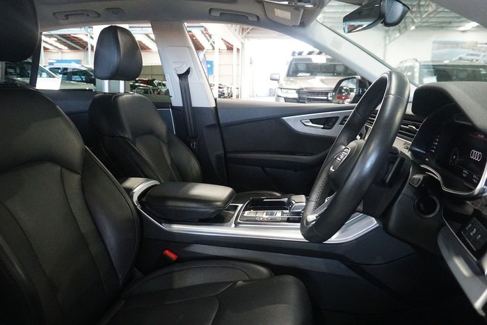 2021 Audi Q8 50 TDI S line