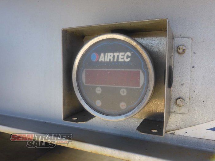 2008 Maxitrans 36 Pallet Flat Top B Double Set