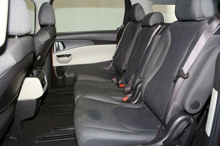2022 Kia Carnival S