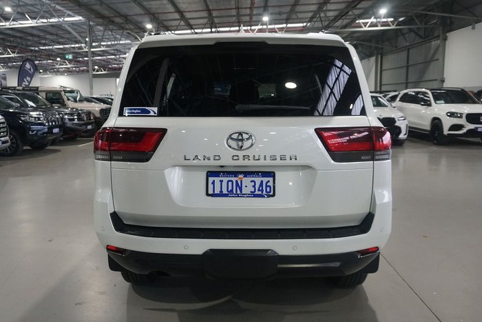 2022 Toyota Landcruiser VX