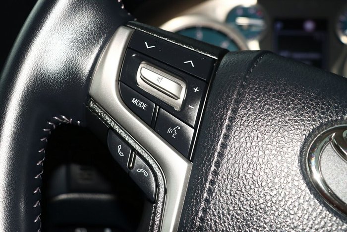 2022 Toyota Landcruiser Prado VX