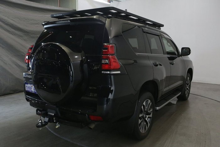 2022 Toyota Landcruiser Prado VX