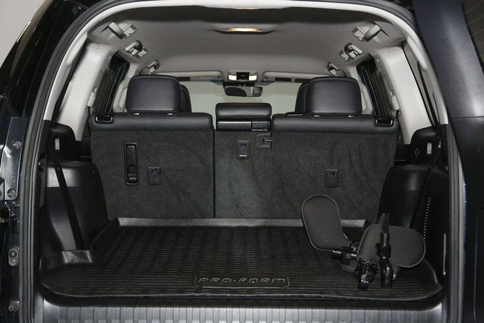2022 Toyota Landcruiser Prado VX