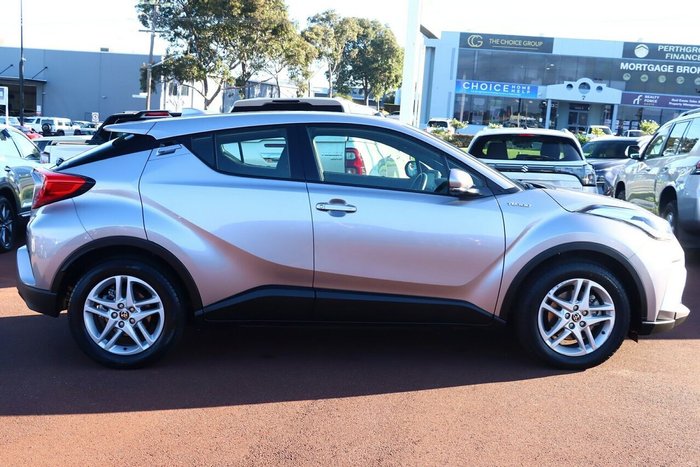 2023 Toyota C-HR GXL