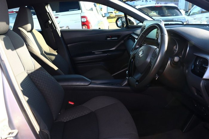 2023 Toyota C-HR GXL