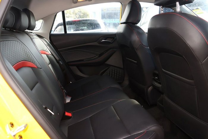 2024 MG MG5 Essence