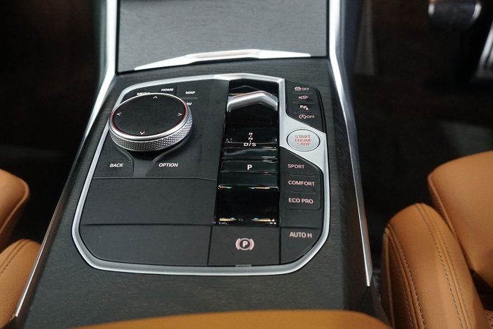 2024 BMW 3 Series 330i M Sport