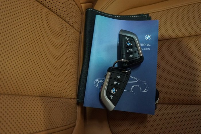 2024 BMW 3 Series 330i M Sport