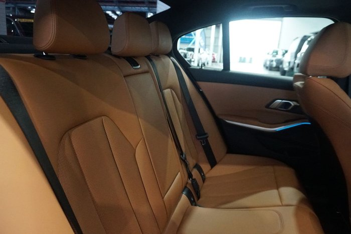 2024 BMW 3 Series 330i M Sport
