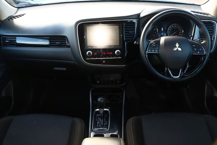 2021 Mitsubishi Outlander ES