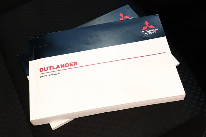 2021 Mitsubishi Outlander ES