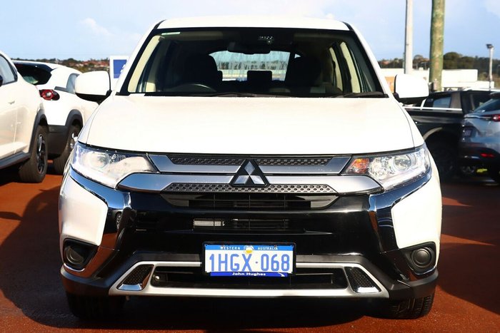 2021 Mitsubishi Outlander ES