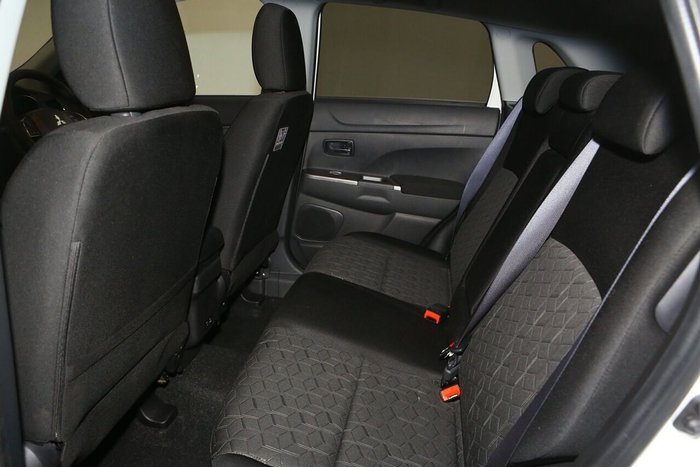 2024 Mitsubishi ASX LS