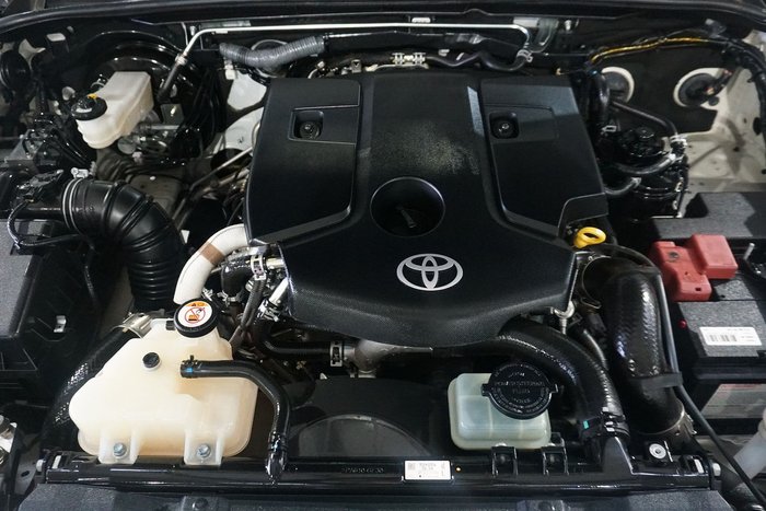 2022 Toyota Hilux SR5