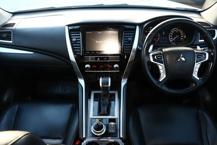 2020 Mitsubishi Pajero Sport GLS