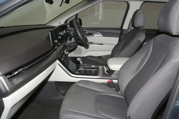 2022 Kia Carnival S