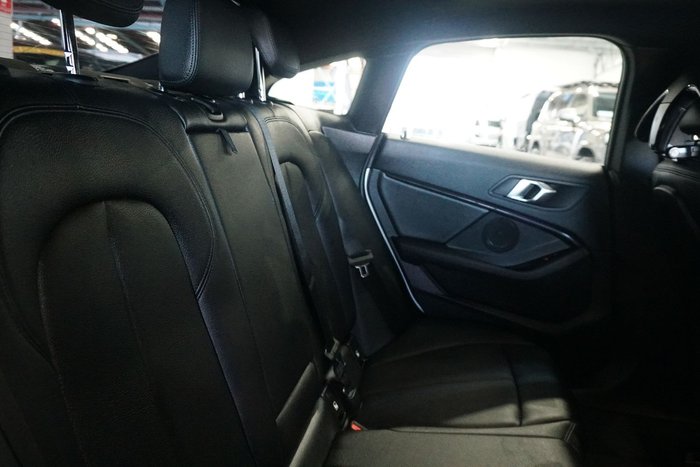 2022 BMW 2 Series 220i M Sport