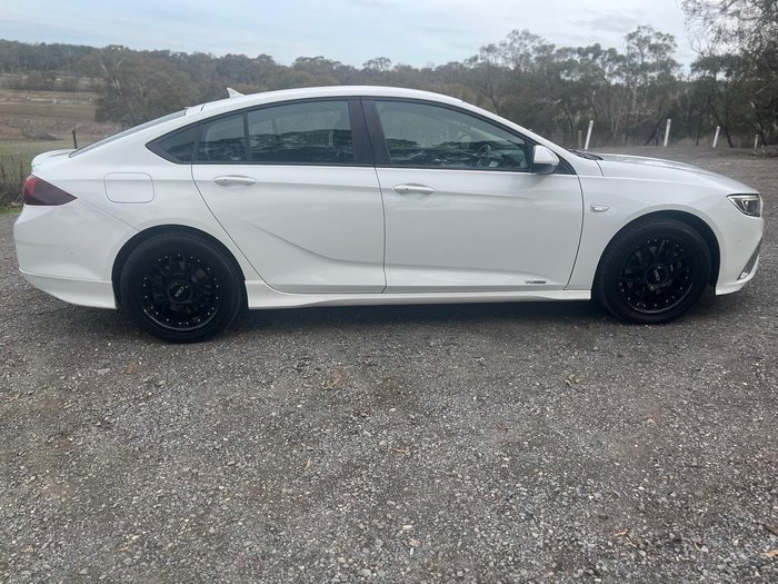 2018 Holden Commodore RS