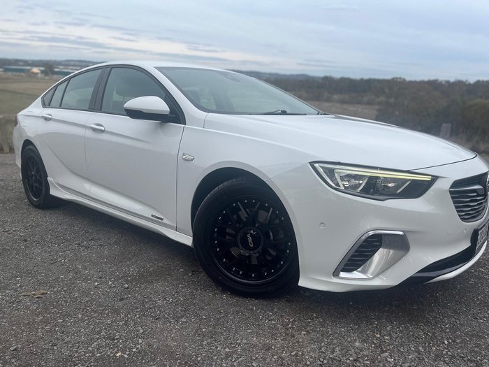 2018 Holden Commodore RS
