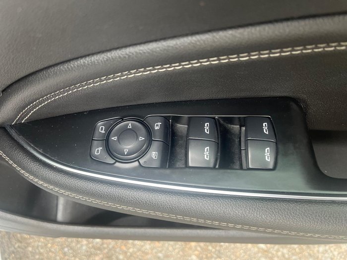 2018 Holden Commodore RS