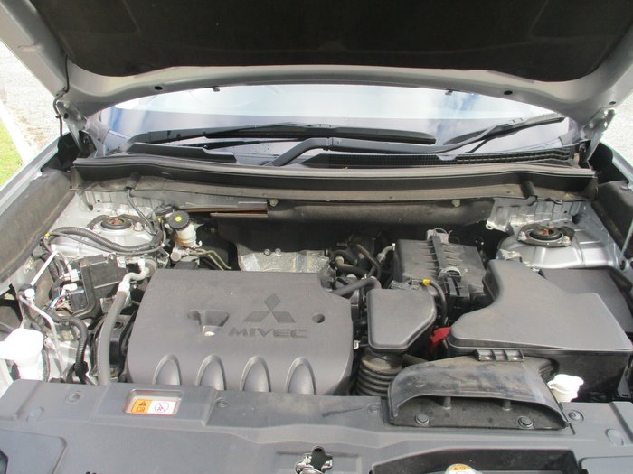 2019 Mitsubishi Outlander ES