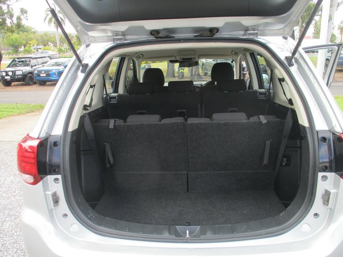 2019 Mitsubishi Outlander ES