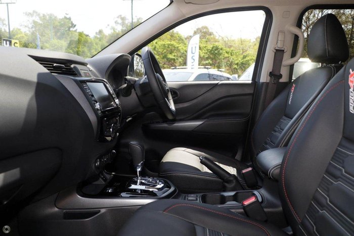 2025 Nissan Navara PRO-4X D23 MY25 4X4 Dual Range White Pearl