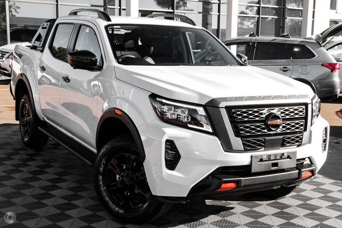 2025 Nissan Navara PRO-4X D23 MY25 4X4 Dual Range White Pearl