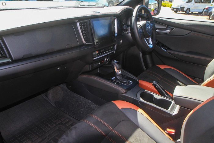 2025 Mazda BT-50 SP