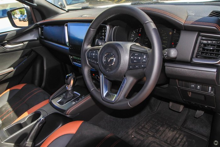 2025 Mazda BT-50 SP
