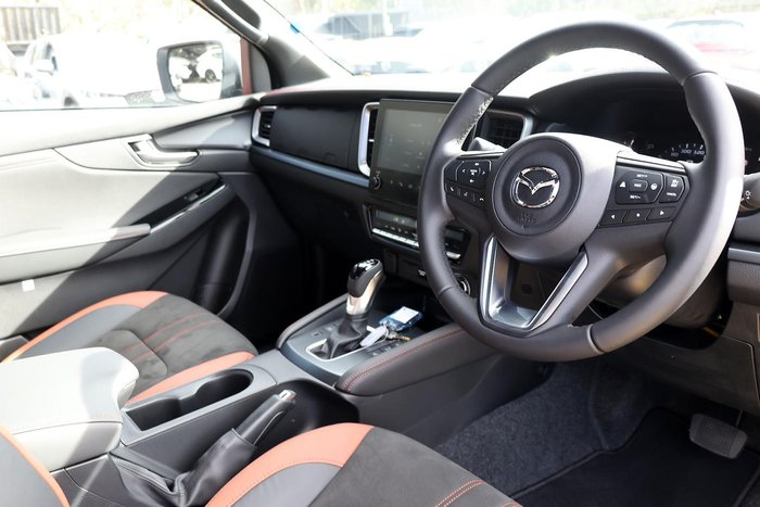 2025 Mazda BT-50 SP