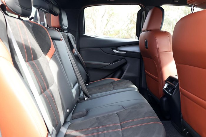 2025 Mazda BT-50 SP