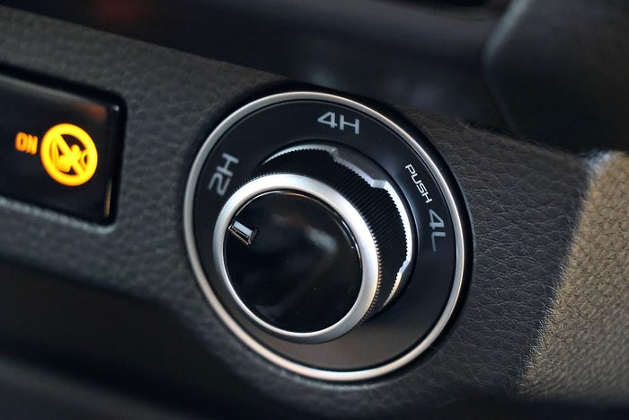 2025 Mazda BT-50 SP