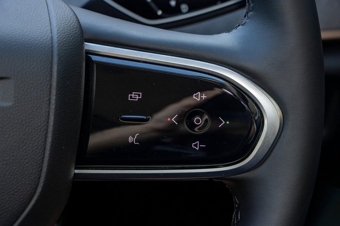 2025 Jaecoo J8 Track