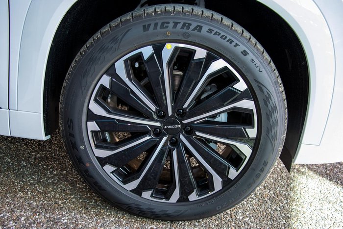 2025 Jaecoo J8 Track